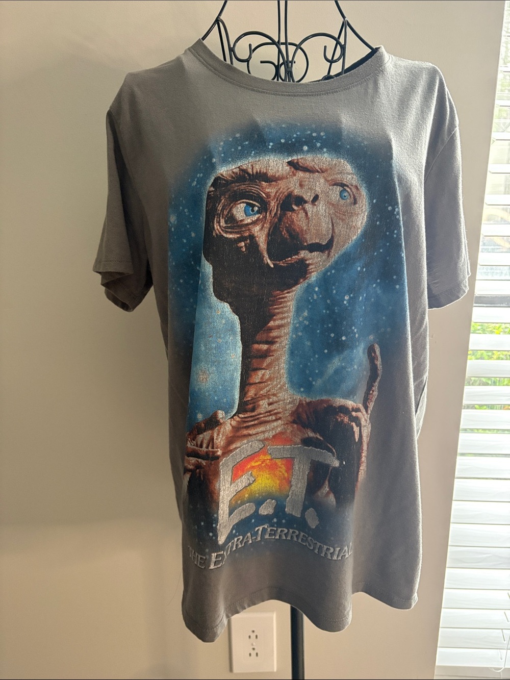 E.T. The Extra-Terrestrial Graphic Tee - Gray with Blue Print